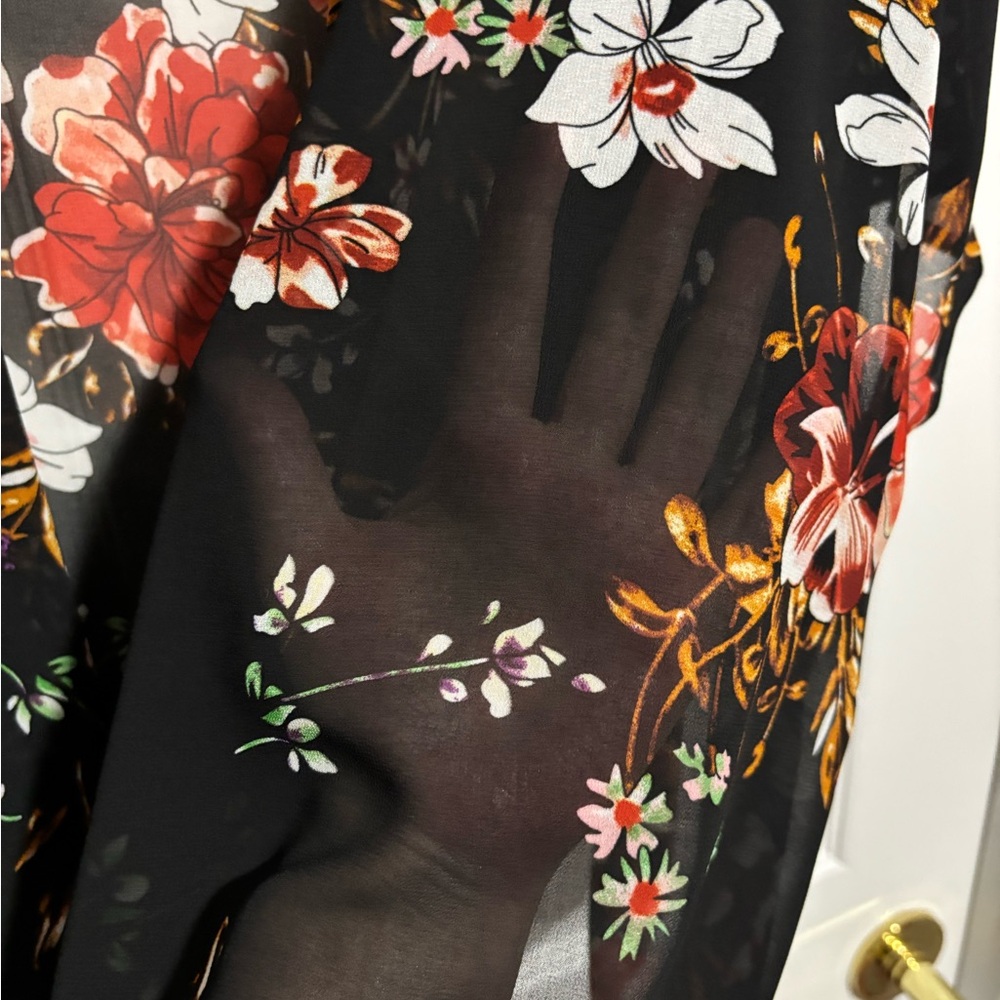 Black Floral Sheer Kimono Cardigan - Picture 4 of 5